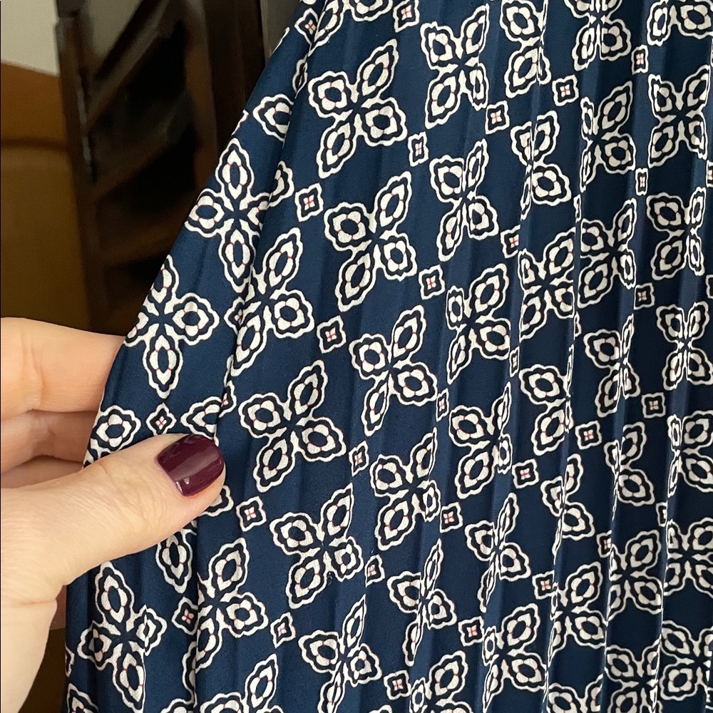 J. Crew Navy and White A-Line Pleated Lined Skirt Size 2 - Picture 7 of 7
